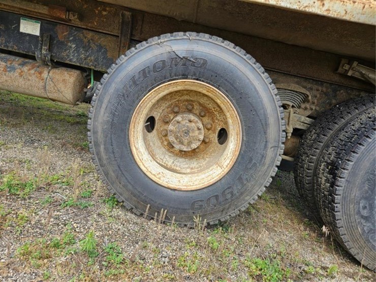 #2525-•-2006-freightliner-m2-tandem-axle-dump-truck-image-27