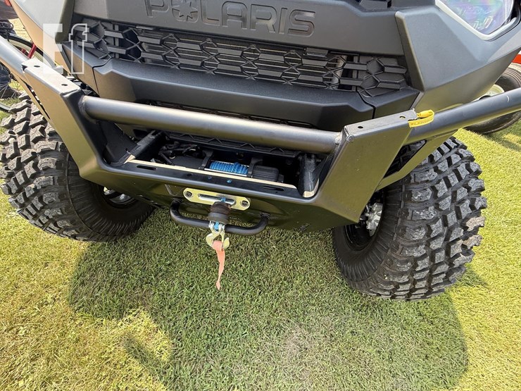 2022-polaris-ranger-crew-image-17