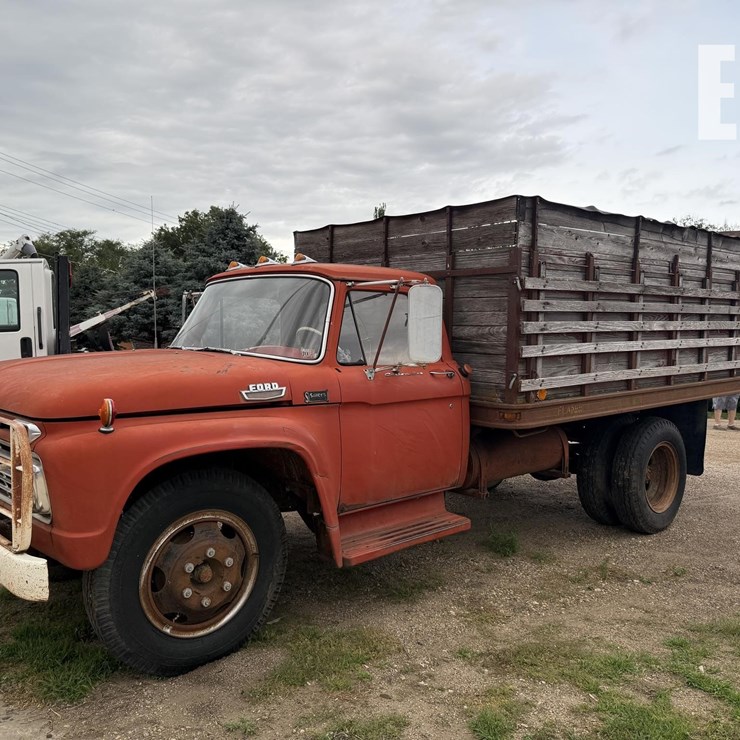1966 FORD F600