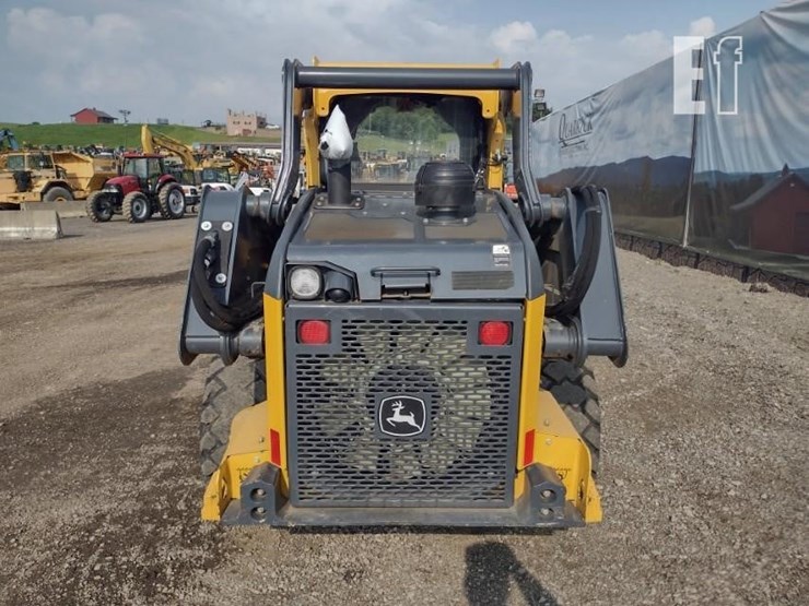 2020-deere-324g-image-4