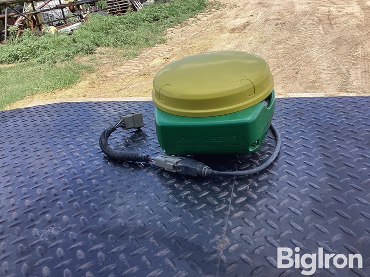 john-deere-starfire-7000-gps-globe-image-6