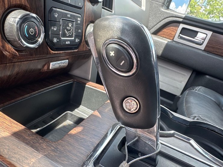 2013-ford-f150-lariat-image-34