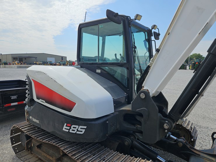 2019-bobcat-e85-image-22