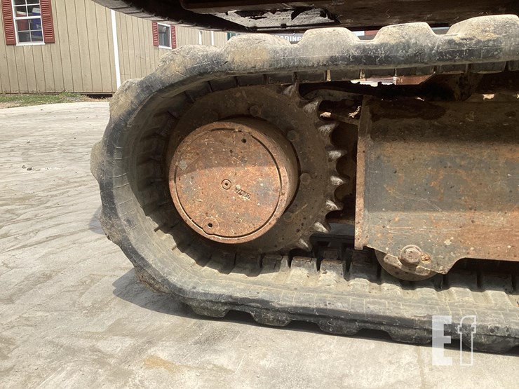 2006-takeuchi-tb135-image-15
