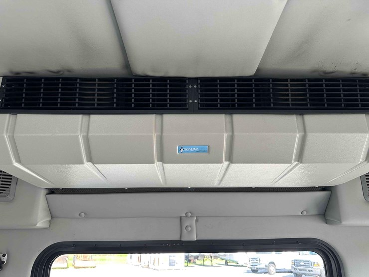 2017-ford-e450-image-33
