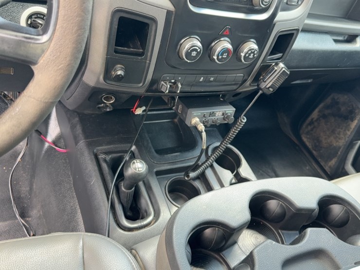 2016-dodge-ram-2500-image-24