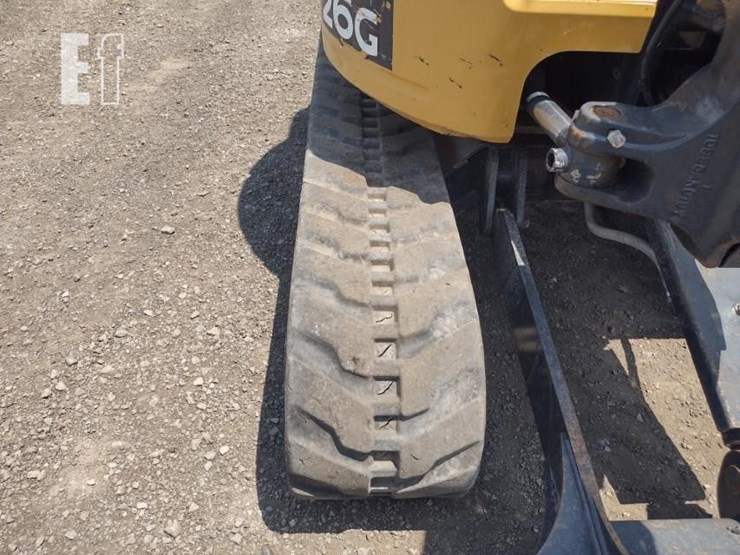 2020-deere-26g-image-41
