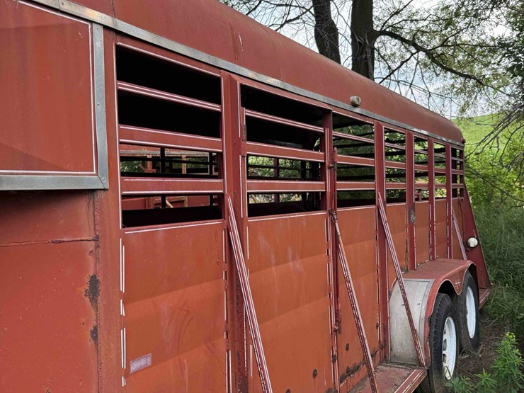 6ft-x-16ft-gooseneck-livestock-trailer-image-25
