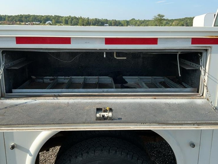 2006-ford-f350-image-48