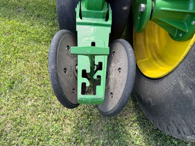 2014-john-deere-1770nt-image-17