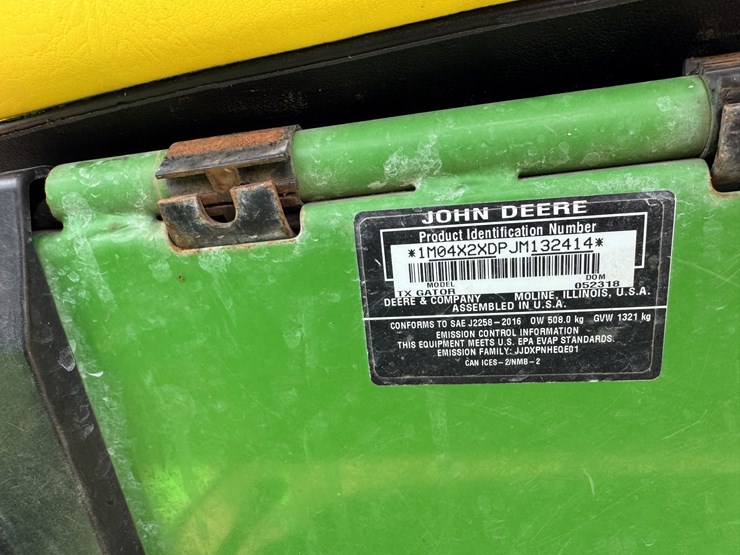 john-deere-gator-image-8