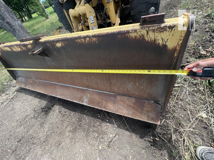 2006-deere-210le-image-12