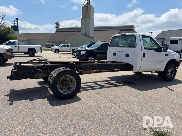 2003-ford-f450-image-10