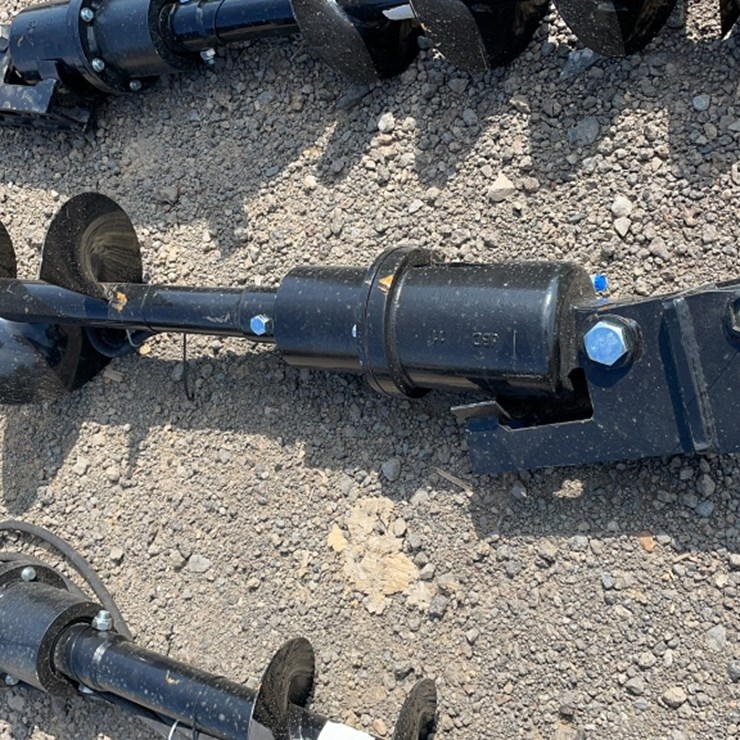 #1029 • MINI EXCAVATOR POST HOLE AUGER