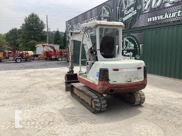 2006-takeuchi-tb135-image-2