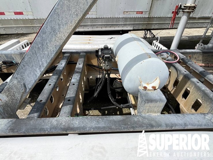 (x)-(16-6)-2009-stephens-1040-cuft-t/a-pneumatic-d-image-3