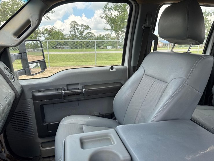 2016-ford-f350-xl-image-31