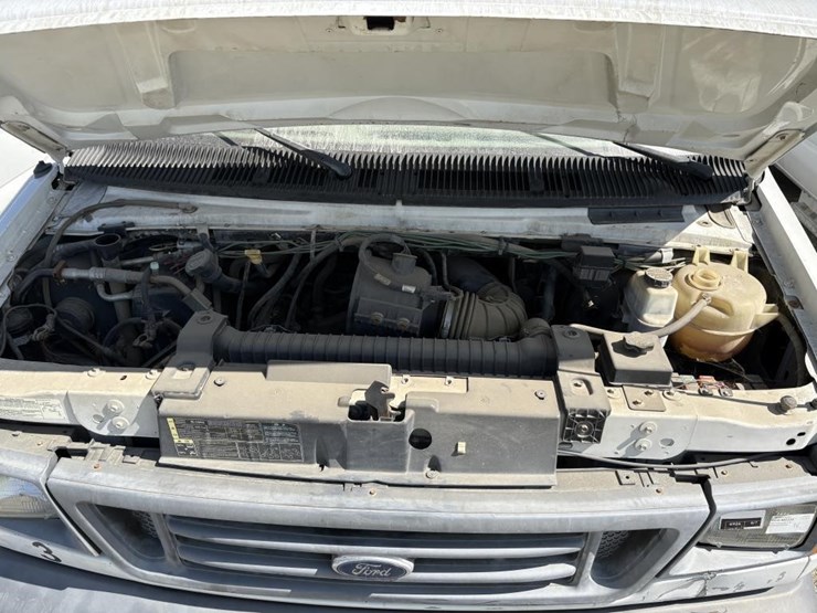 2006-ford-e350-image-23