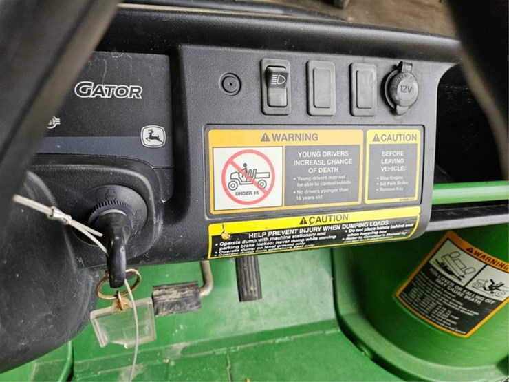 2014-john-deere-gator-image-28