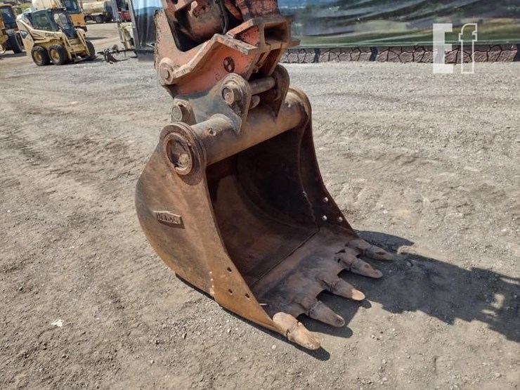 2007-hitachi-zx135us-image-16