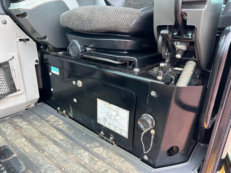 2019-caterpillar-303.5e2-cr-image-55