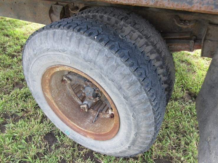 1975-dodge-600-image-6
