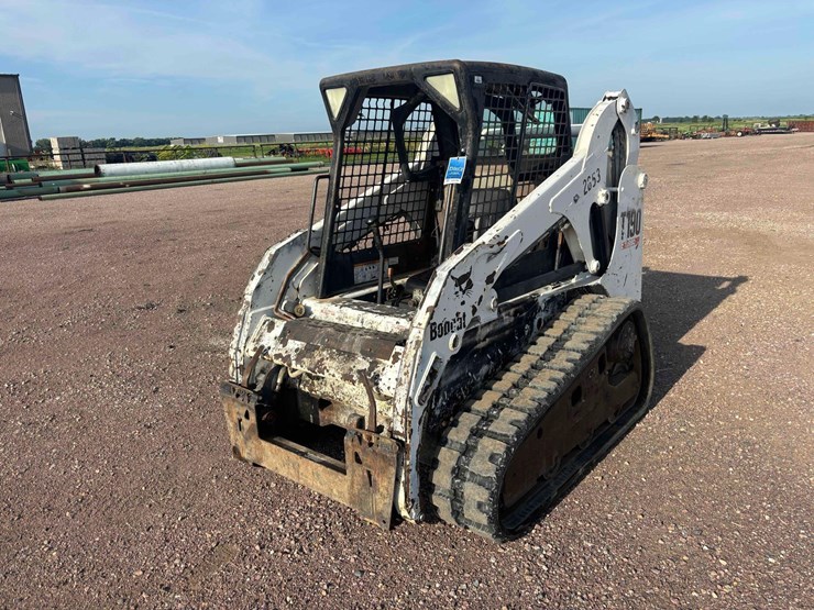 2005-bobcat-t190-image-1