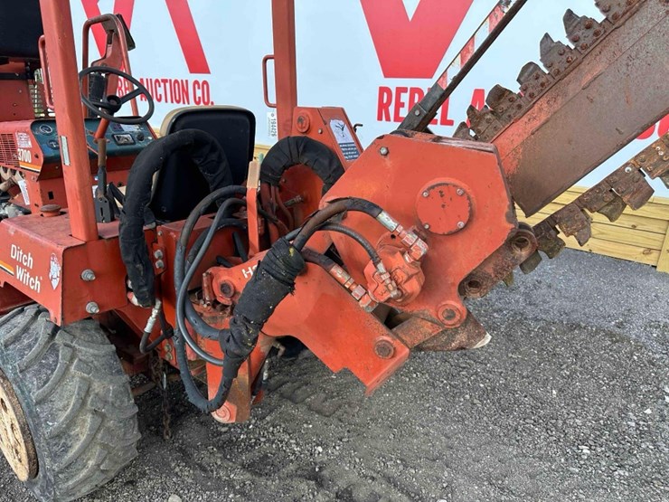 2003-ditch-witch-3700-image-23