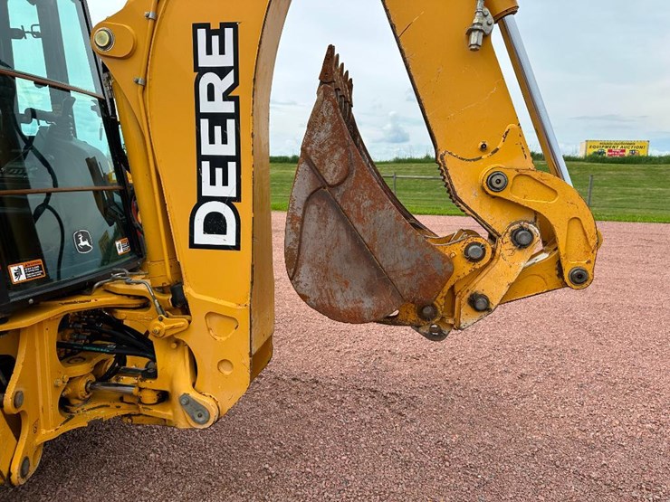 2006-deere-310sg-image-30