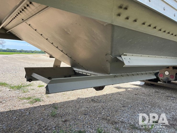 2012-timpte-grain-trailer-image-19