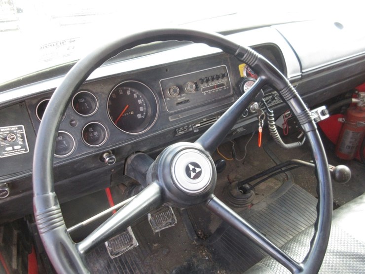 1975-dodge-600-image-9