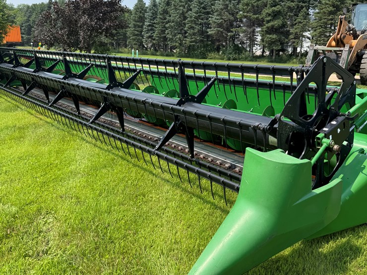 2019-john-deere-635f-image-6