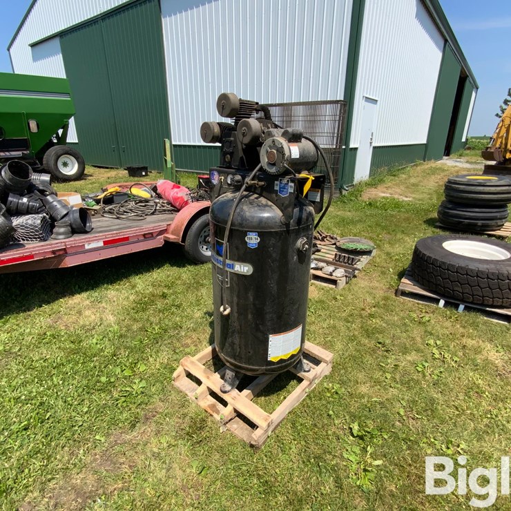 Industrial Air ILA4708065 Air Compressor