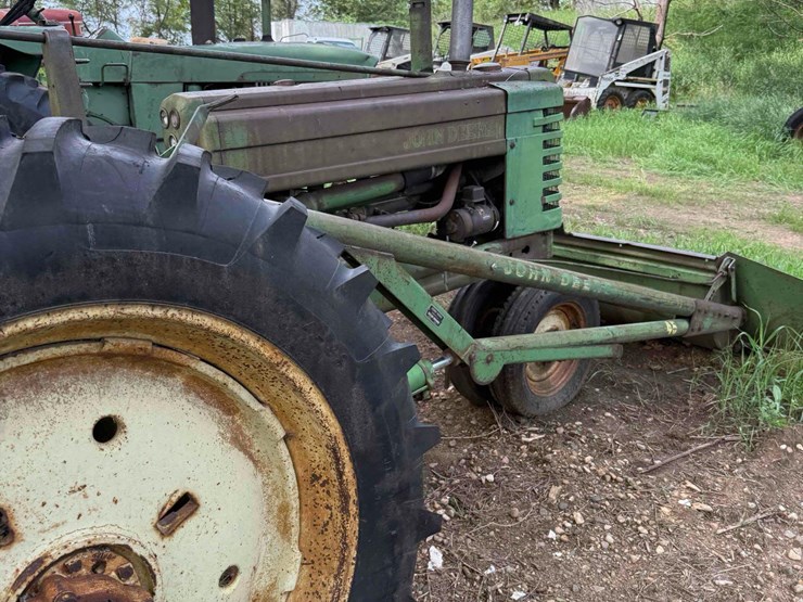 john-deere-model-b-image-16