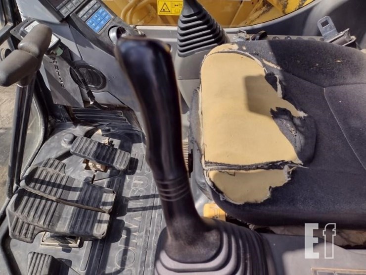 2011-komatsu-pc228us-lc-8-image-11