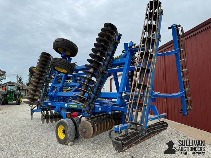 2011-landoll-7431-26-image-5