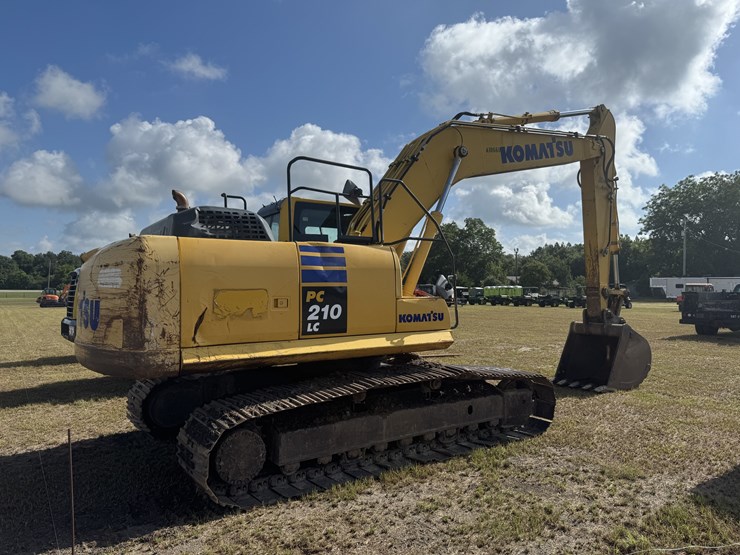 2015-komatsu-pc210-lc-image-7