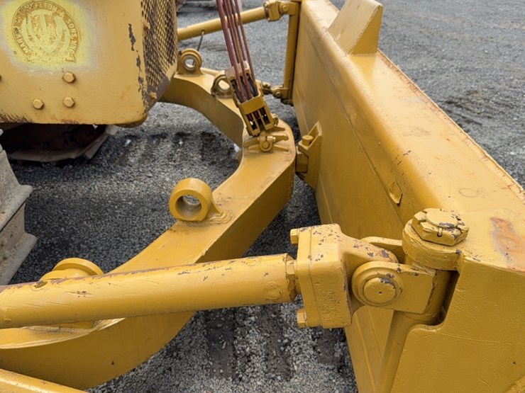 caterpillar-d7-image-5