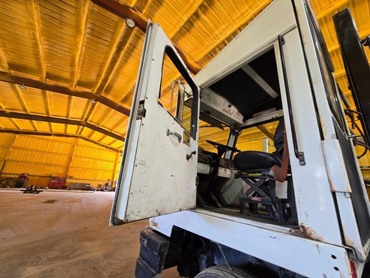 2004-capacity-tj7000-image-14