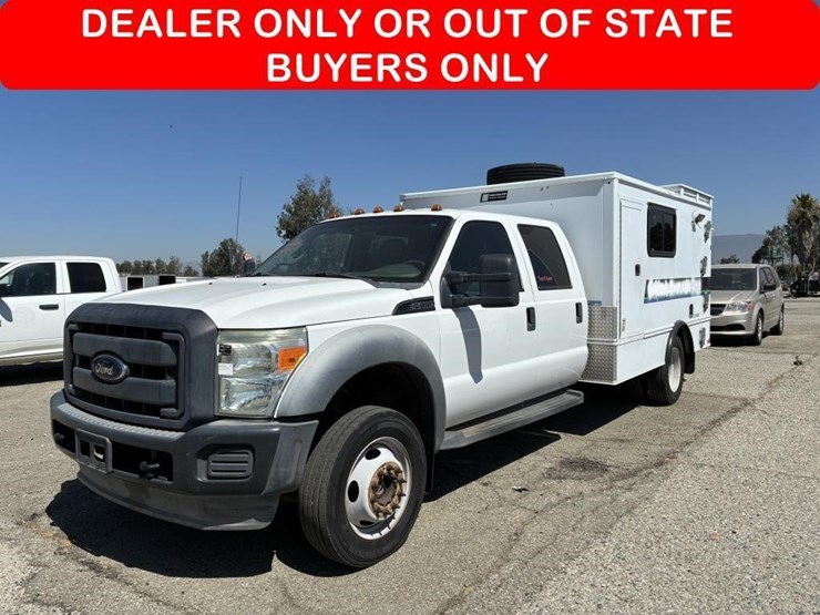 2012-ford-f550-image-1