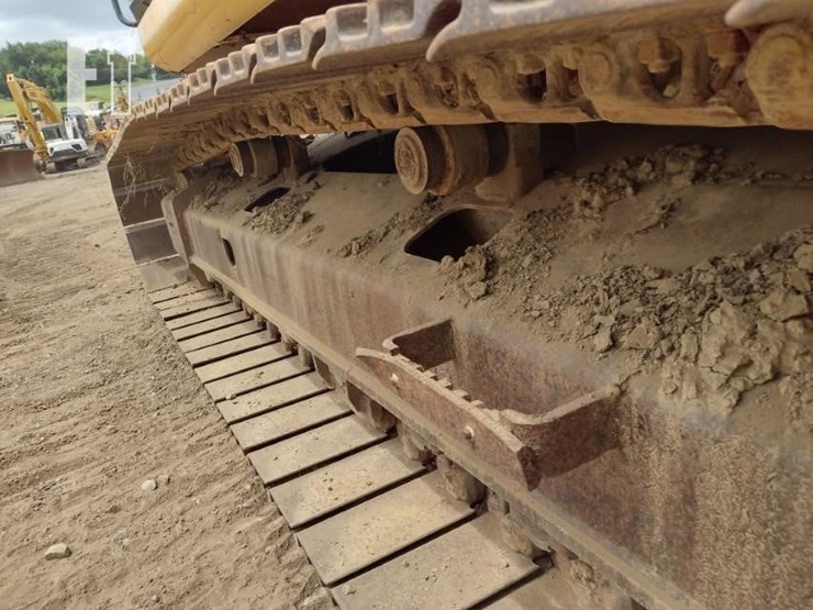 deere-210g-lc-image-34