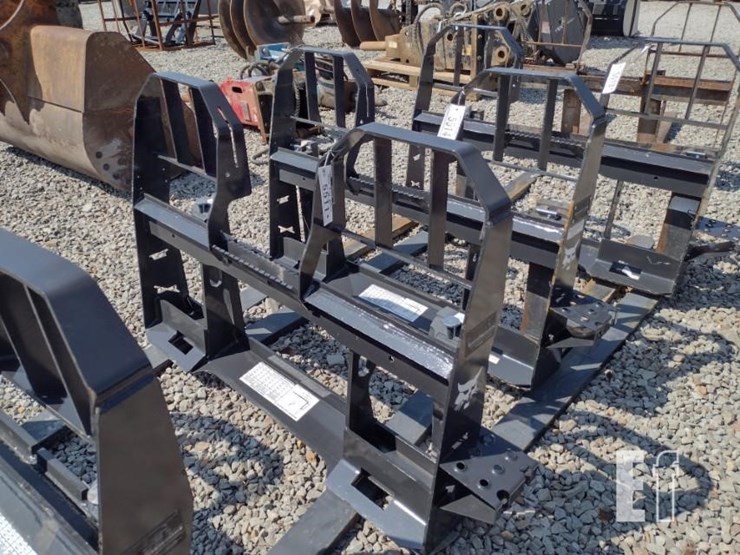 heavy-duty-bobcat-forks-image-1