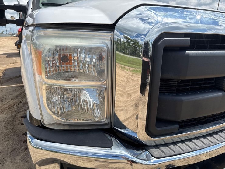 2016-ford-f350-xl-image-18