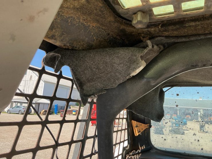 bobcat-t250-image-49