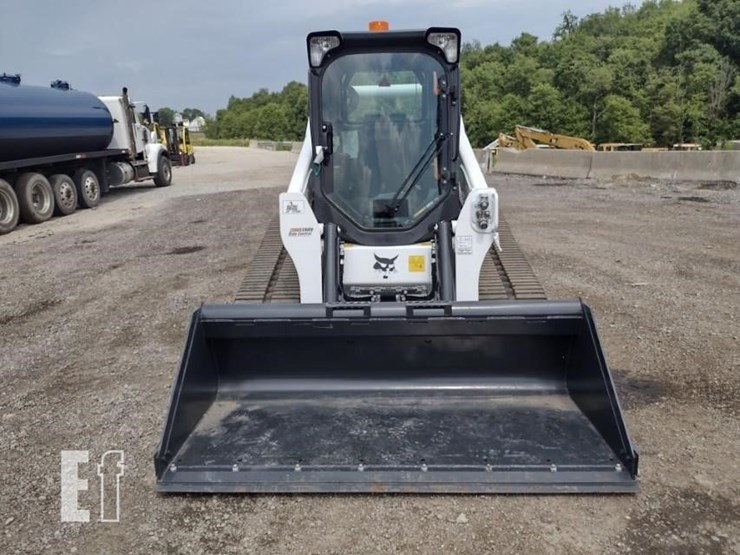2023-bobcat-t770-image-2