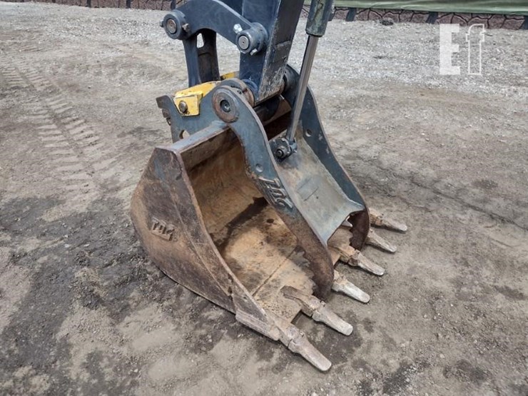 deere-60g-image-18