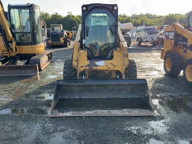 caterpillar-246-image-2
