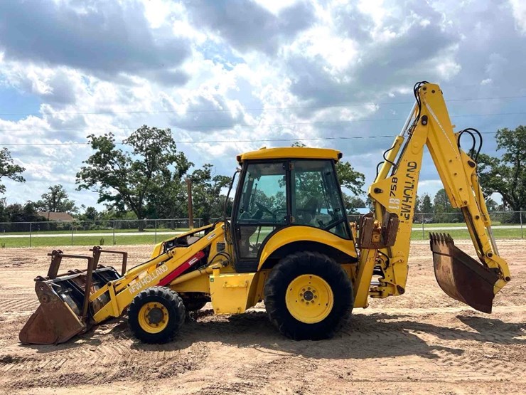 new-holland-lb75b-image-1