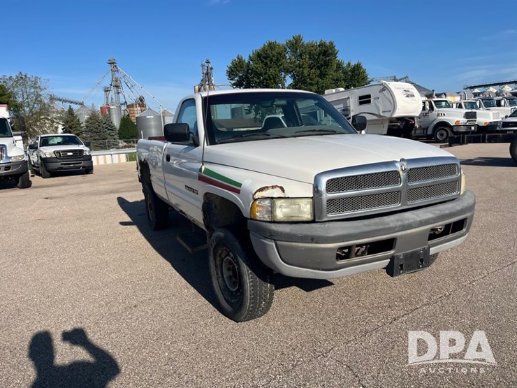 1995-dodge-ram-2500-image-21