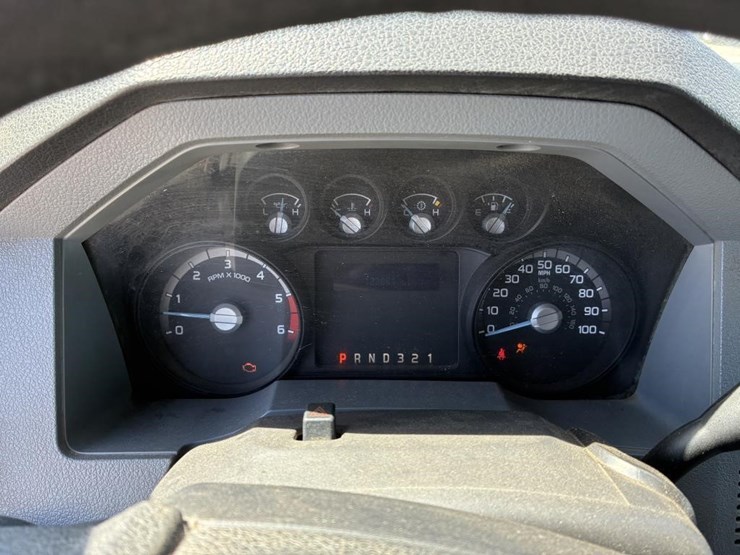 2012-ford-f550-image-18
